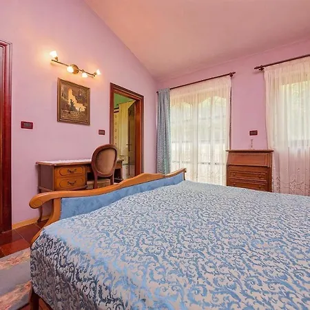 Feriehus House Arpad