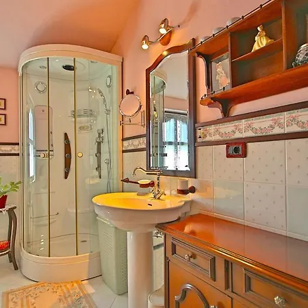 House Arpad *